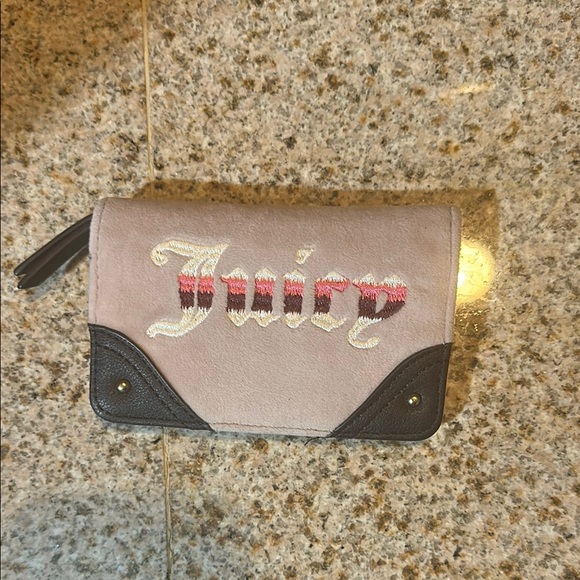 Juicy Couture Handbags - Juicy Couture Gray and Black Women's Bag